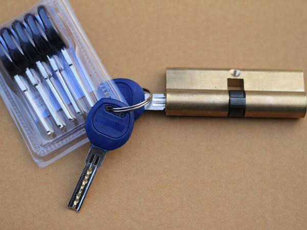 昌吉開鎖(開鎖公司電話)