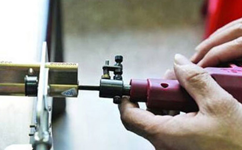 興慶區(qū)開(kāi)鎖公司電話(開(kāi)門(mén)鎖/密碼鎖/汽車(chē)鎖)